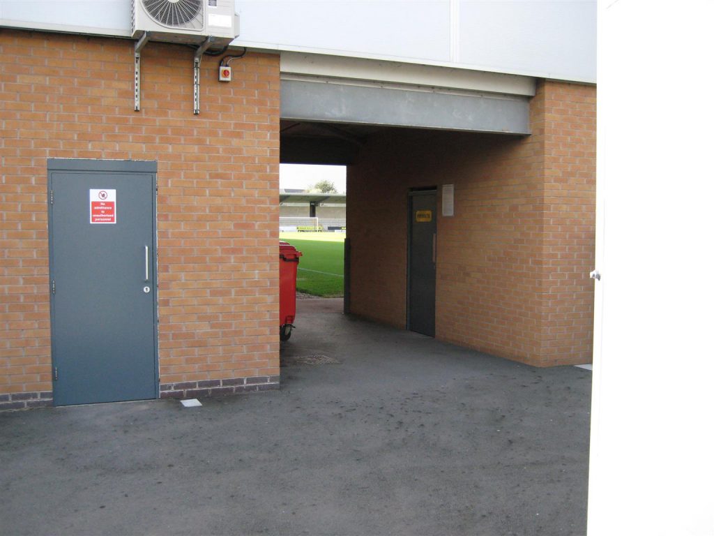 pirelli-stadium_2009_02